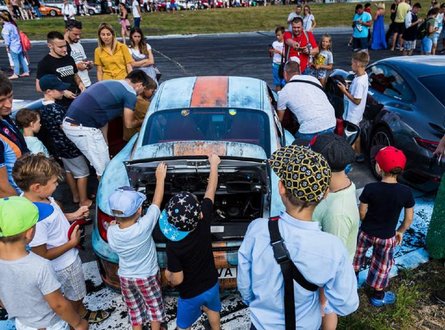 Порше 911, Porsche 911, автоспортивные соревнования, зрители, автоспорт, выходные с детьми