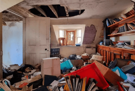 Покинутий котедж у Шотландії, котедж, будинок, житло, покинутий будинок, вид на море, продаж будинку, будинок за кордоном