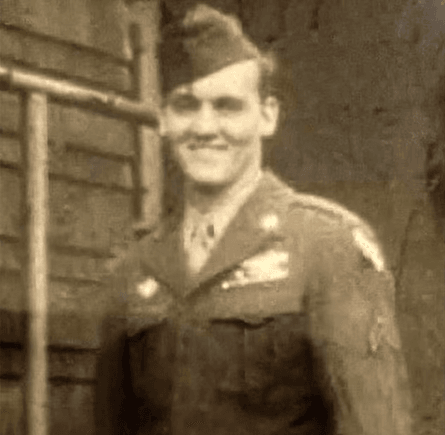 Ветеран війни, 99-річний чоловік, ветеран шукає давню подругу, мила історія, солдат, розшукує жінку мрії, Друга світова