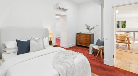 Продажа недвижимости в Австралии, трамвайная станция превратилась в уютный дом, продажа недвижимости