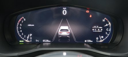 экран Mazda CX-60