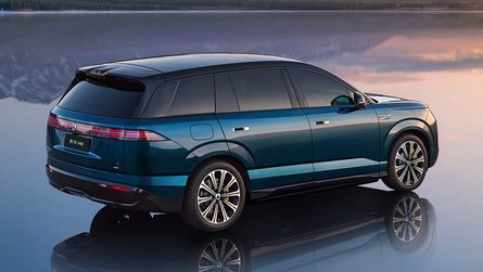 BYD представила Denza N8