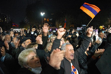 мітинг у єревані, протести в єревані, відставка пашиняна