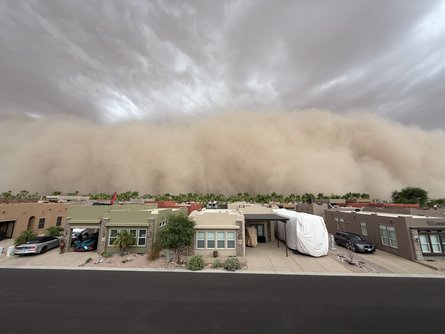 Пилова буря