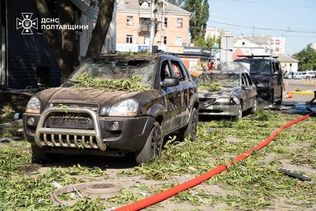 Спасатели показали последствия атаки на Полтаву