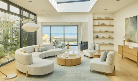 Мужчина выиграл в лотерею прибрежную виллу стоимостью 4 млн фунтов и 250 тысяч фунтов наличными