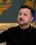 "Заморозити війну по лінії фронту просто зараз": Зеленський відповів, за яких умов підпише мирну угоду