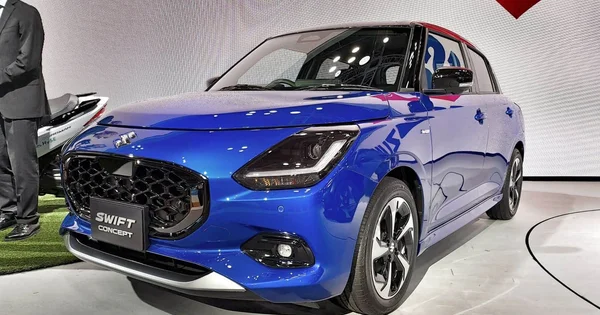 ブルースカイ　2023.2024.2025 4年　6月 Новый Suzuki Swift 2024 презентовали в Токио