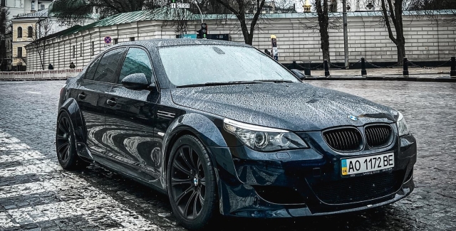 Car wallpaper BMW E60 M5 | Bmw 5 серии, Серии бмв, Роскошный автомобиль