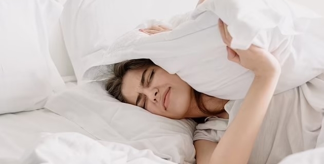 Оптимальное количество сна в сутки: ученые рассказали, что будет, если  спать по 6 часов