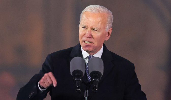 "Украина никогда не даст России победить". Историческая речь Байдена: полный текст