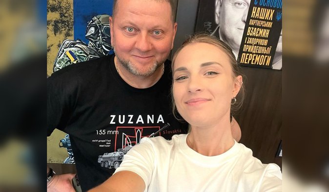 "Сказал, что все будет хорошо": фехтовальщица Харлан опубликовала селфи с Залужным (фото)