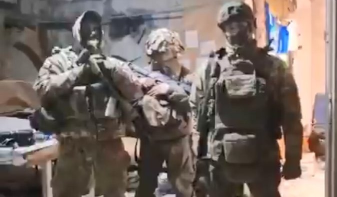 В Гуляйполе ВС РФ захватили командный пункт с флагом и документами: какие причины и последствия (видео)