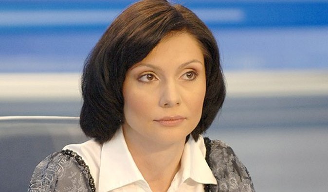 Депутат от ПР Бондаренко забыла слова национального гимна