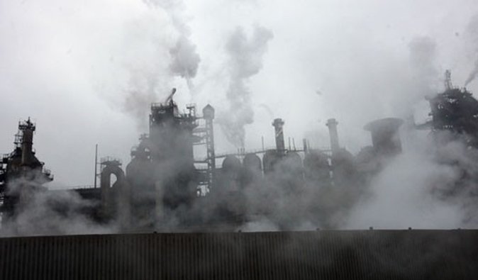 Авария на ММК имени Ильича: Три человека погибли, отравившись доменным газом