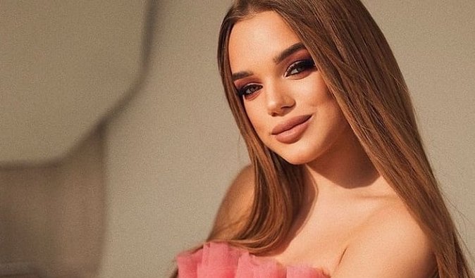 "Я выбрала эмоции". Как 18-летняя Юлия Вербинец попала в рейтинг "Самые влиятельные женщины Украины"