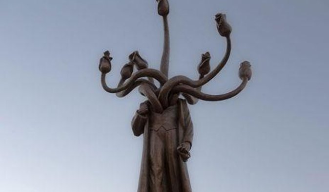 Покушение на вождя: Самые известные осквернения памятников Ленину