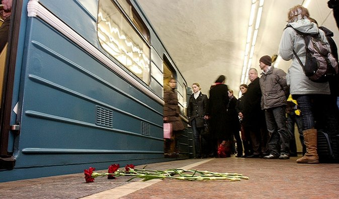 В Москве вспоминают жертв терактов в метро