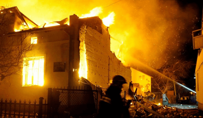 Врятували бронзове погруддя: що відомо по музей Шухевича, який знищили ЗС РФ (фото)