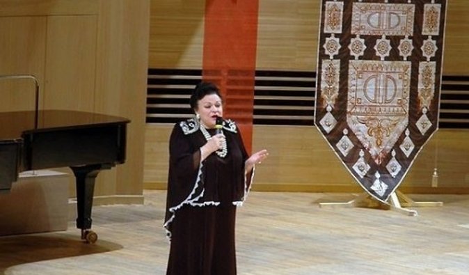 Людмила Зыкина похоронена в Москве на Новодевичьем кладбище