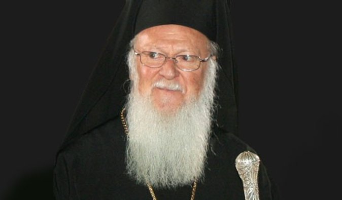 Вселенский Патриарх просит Януковича защитить парки Харькова