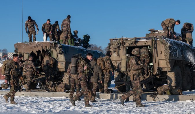 ЄС планує відправити в Україну миротворців, але хочуть конкретики про підтримку США, — WP