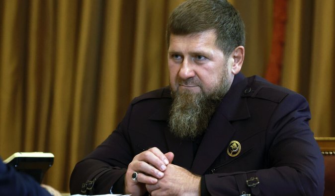 Болезнь Кадырова разжигает борьбу за власть: кто может стать следующим главой Чечни, — The Times