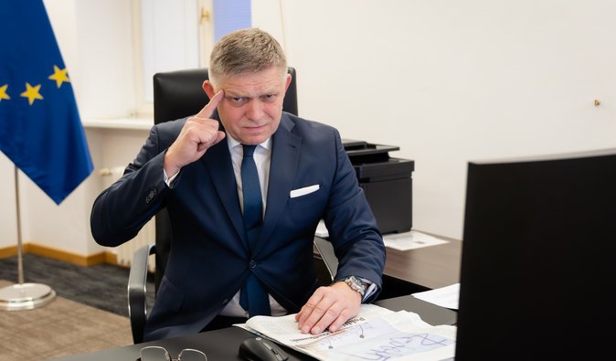 Проблемы со здоровьем: Фицо не полетел на саммит по поддержке Украины