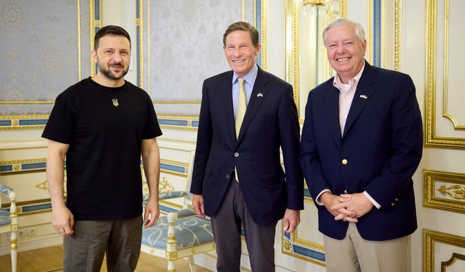 "Продолжайте в том же духе": сенатор Грэм оценил операцию ВСУ в Курской области (видео)