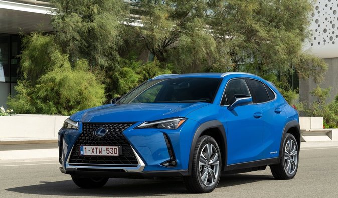 Перший електромобіль Lexus знімають із виробництва: причини відомі