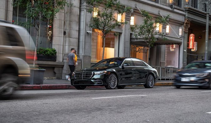 Броньований Mercedes Медведчука зник та оголошений у розшук, — ЗМІ (документ)