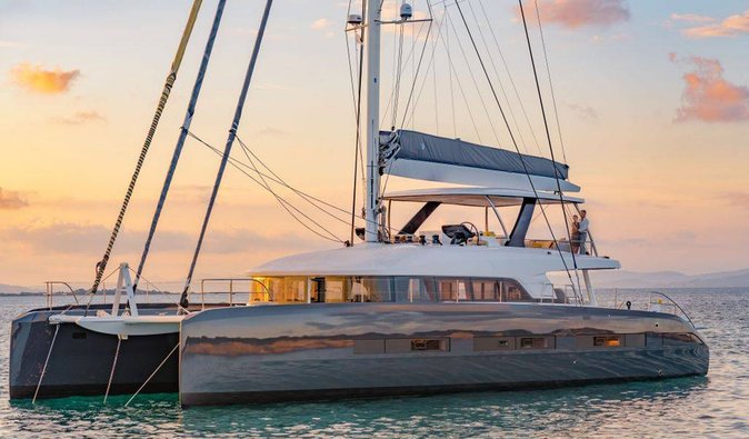 Семья Путина покупает яхты и запчасти к частным самолетам вопреки санкциям, — The Insider