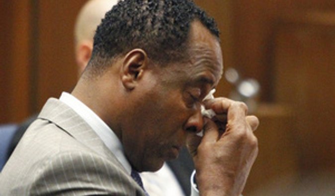 Экс-врач Джексона пригласил его мать на откровенный разговор