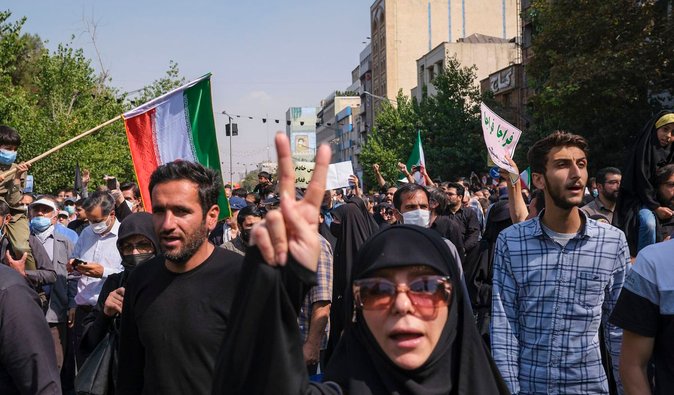 На десятый день войны в Иране Тегеран активирует спящих агентов в США, — СМИ