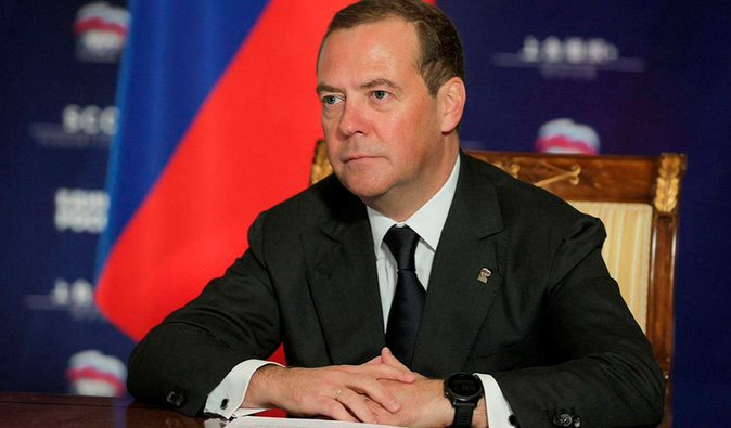 Российские БПЛА над Европой: Медведев заметил "украинский след" и разразился новыми угрозами