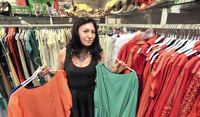 Чужое платье. Киевлянка сделала бизнес на прокате вечерних и коктейльных нарядов