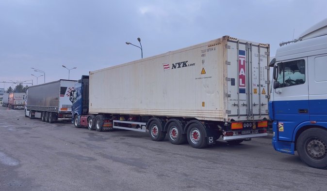 Польские фермеры начали блокаду пункта пропуска "Медика-Шегини": чего требуют (видео)