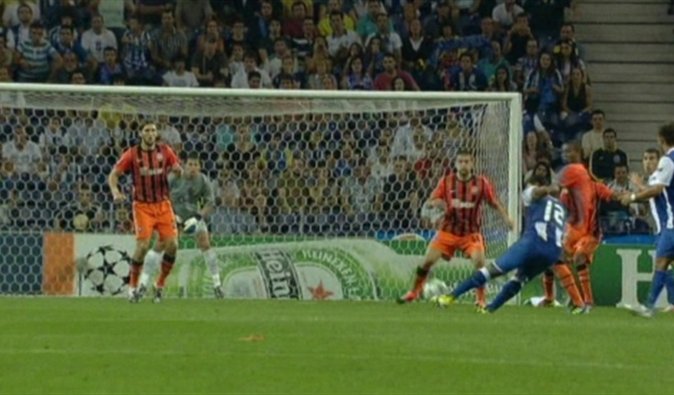 Шахтер проиграл Порту со счетом 2:1