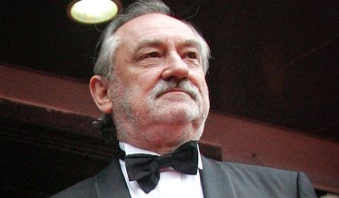 Богдану Ступке могут установить памятник в Украине