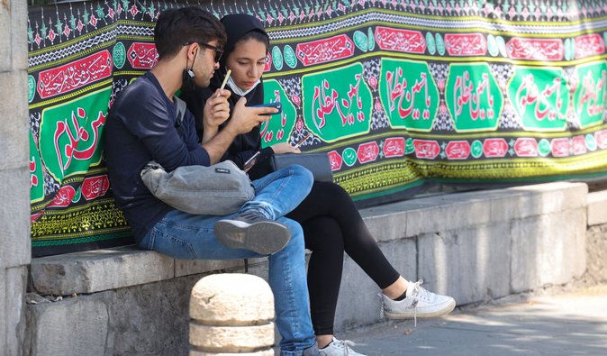 Привилегия для избранных:  Иран хотят навсегда отключить от интернета