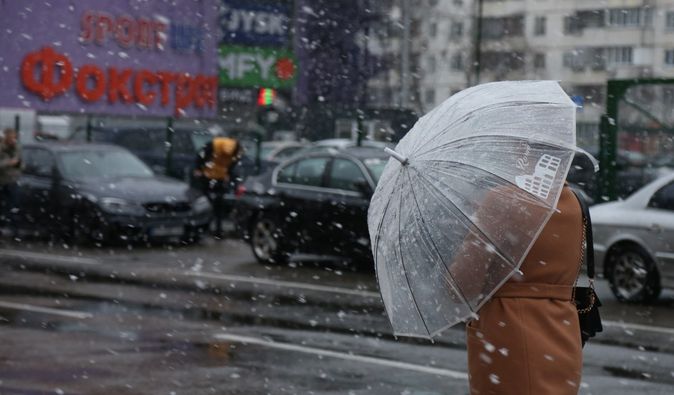 10 квітня очікується мокрий сніг: якою буде погода на Великдень за прогнозом Діденко