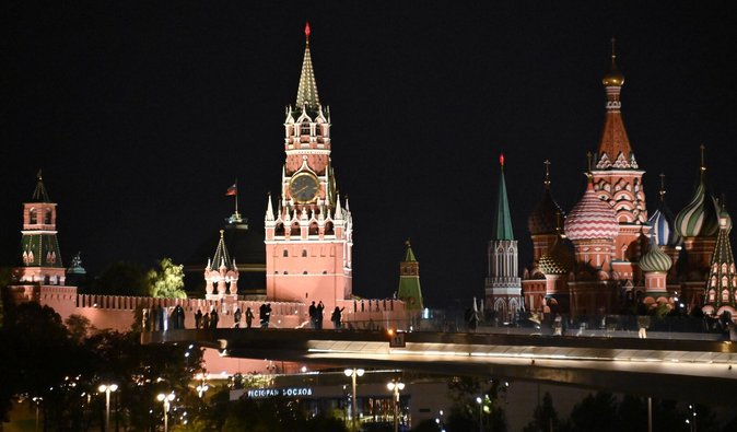 Москву атакують дрони: влада заявляє про "збиття" десятків БпЛА і падіння уламків