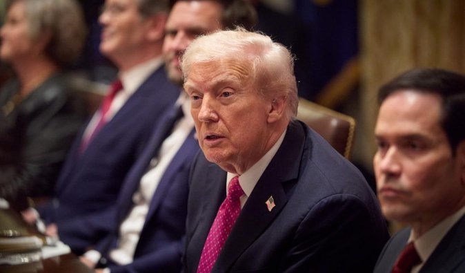 "Не було карт із першого дня": Трамп заявив, що "у Зеленського є тільки Трамп"