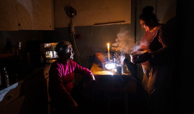 400 тыс. харьковчан остались без света и тепла: ВС РФ разрушили важный энергетический объект