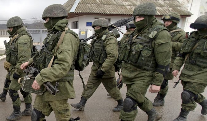 "Забарикадировались в подвалах": солдаты ВС РФ оказались в полном окружении в центре Купянска, — "Атэш"