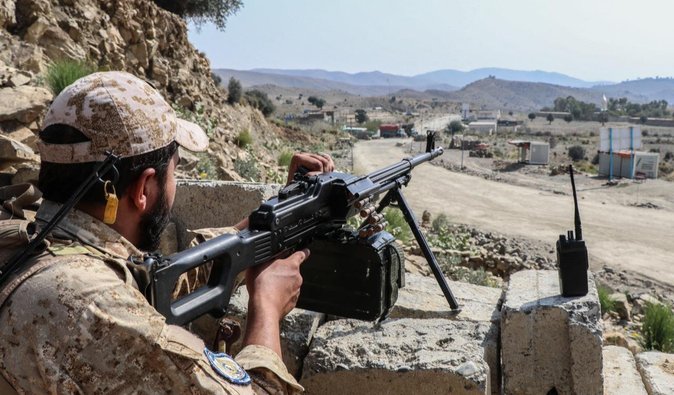 Афганистан начал военную операцию против Пакистана: уже идут бои на границе (видео)