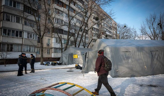 Ситуація на правому березі погіршилася, Кабмін координує супермаркети: що зі світлом у Києві