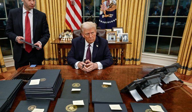 РФ заробляє 150 млн доларів на день: США планують далі послабляти санкції проти нафти, — ЗМІ