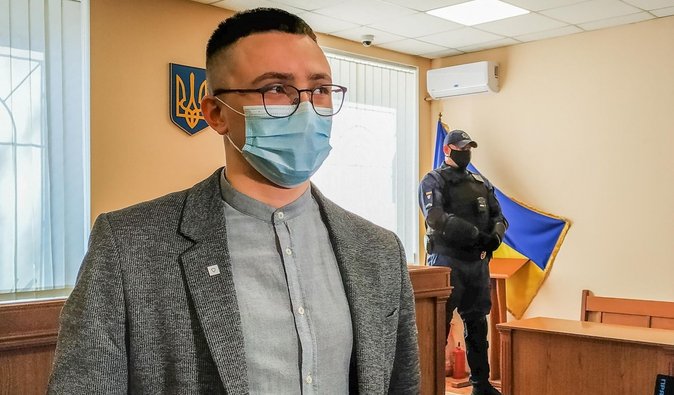 Дело Стерненко: суд снял обвинения в деле о хранении боевого патрона