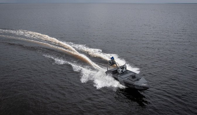 СБУ показала нове покоління Sea Baby: кулеметні турелі та 10-зарядні РСЗВ (відео)